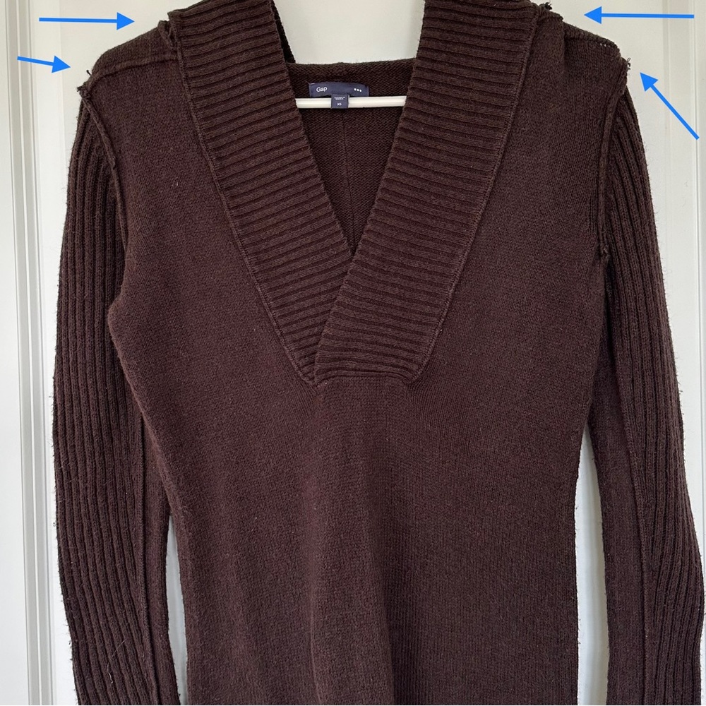 Vintage 2010’s Gap Factory Hooded V Neck Sweater - Picture 2 of 14